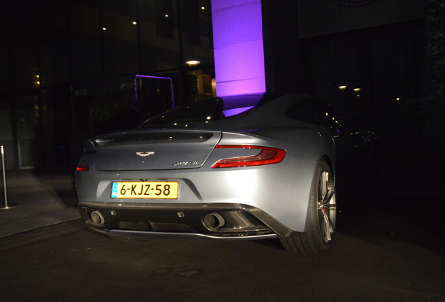 Aston Martin Vanquish 2013