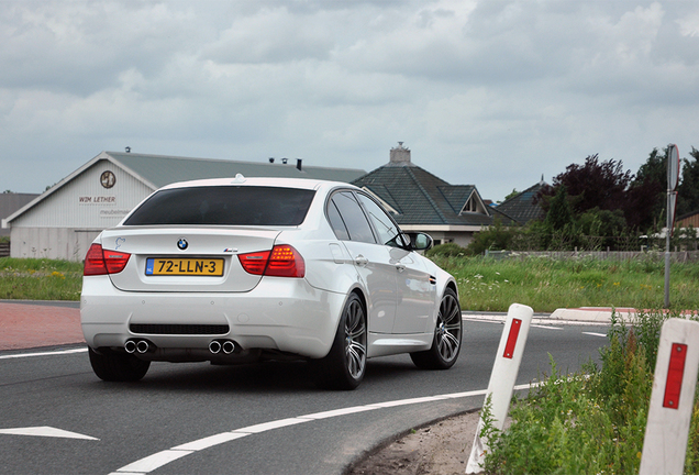 BMW M3 E90 Sedan 2009