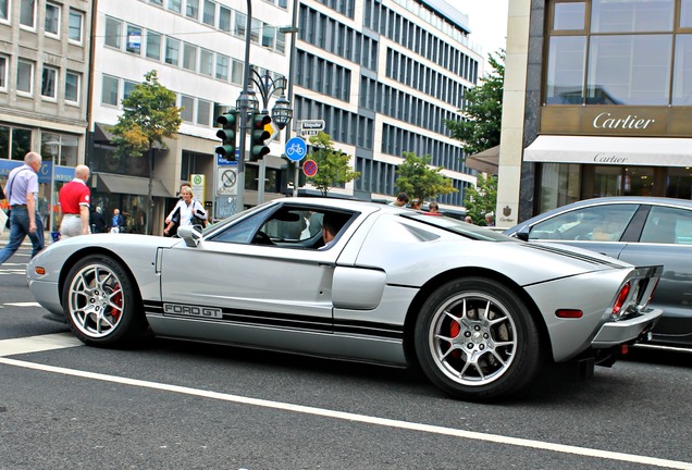 Ford GT