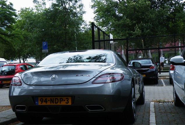 Mercedes-Benz SLS AMG