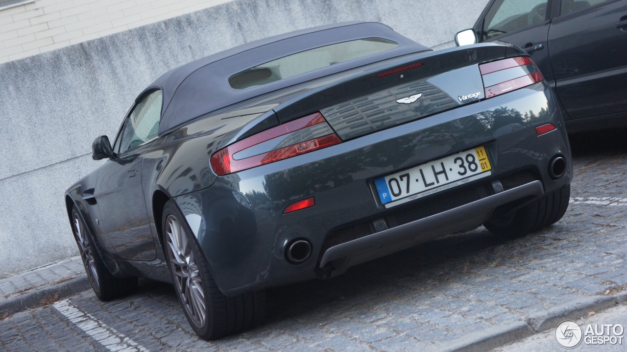 Aston Martin V8 Vantage Roadster