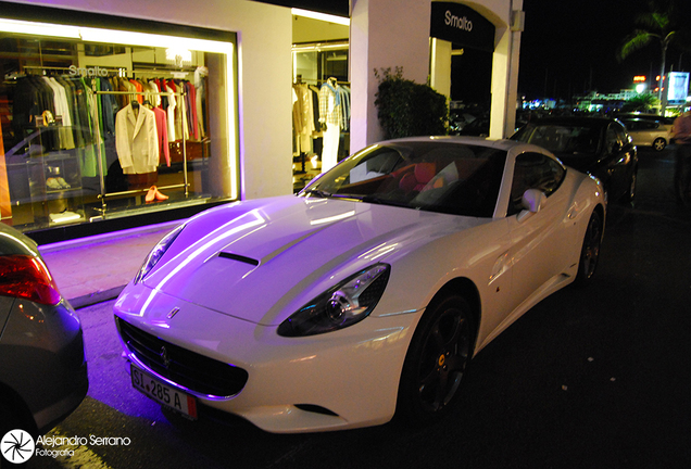 Ferrari California