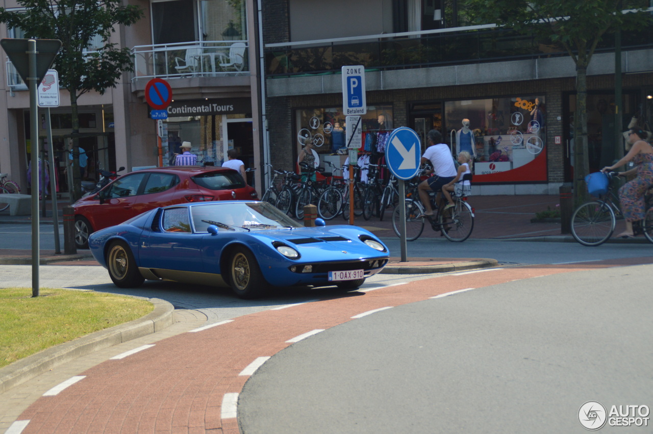 Lamborghini Miura P400