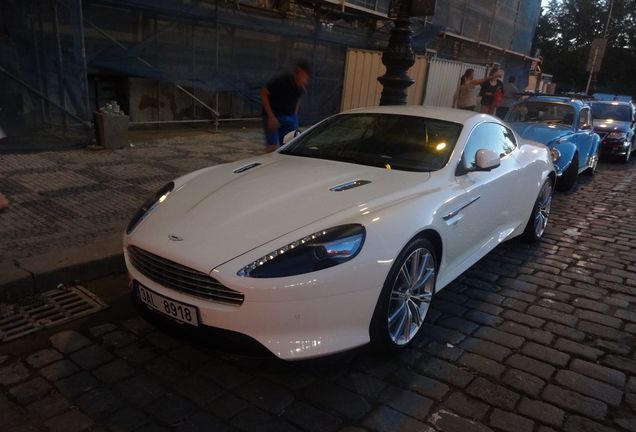 Aston Martin Virage 2011