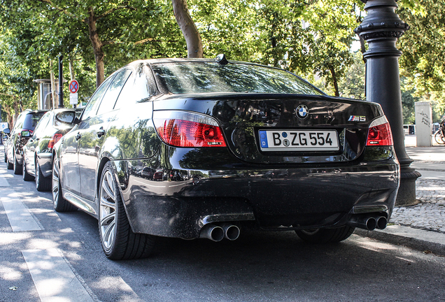BMW M5 E60 2005