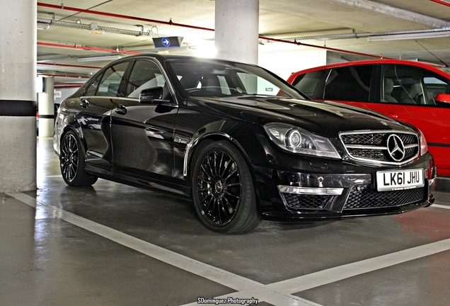 Mercedes-Benz C 63 AMG Edition 125