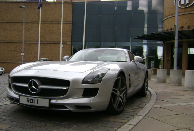 Mercedes-Benz SLS AMG