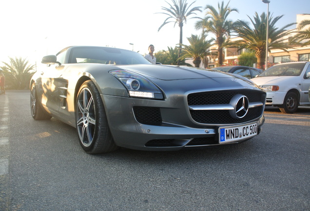 Mercedes-Benz SLS AMG Roadster