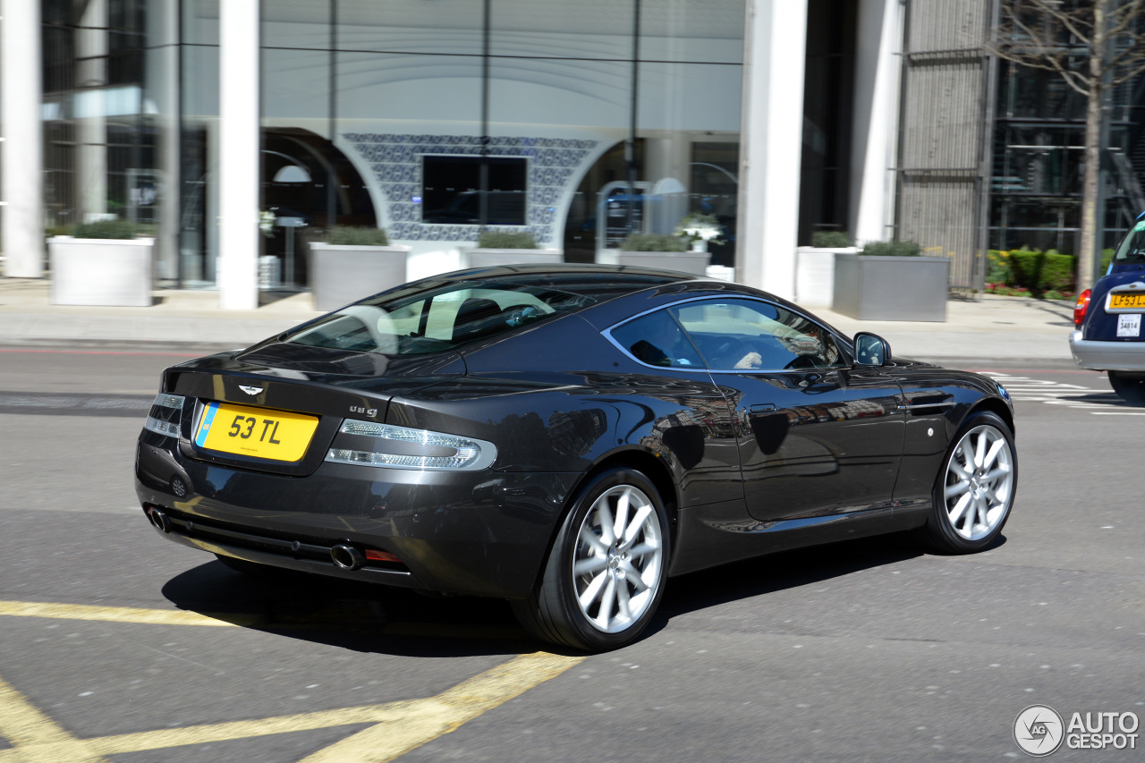 Aston Martin DB9 2010