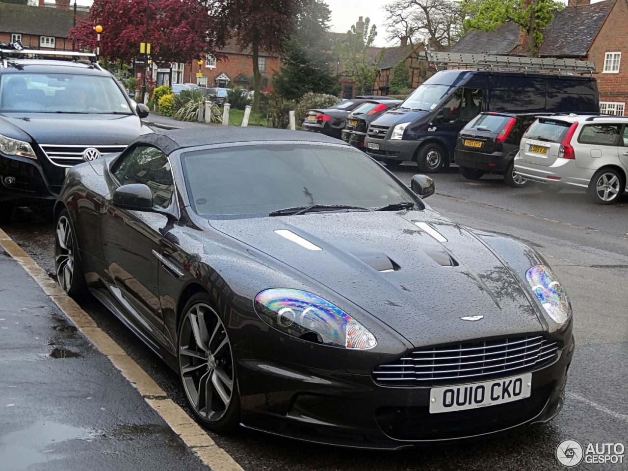 Aston Martin DBS Volante