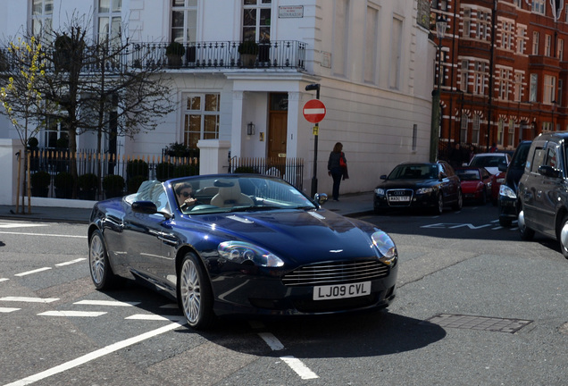 Aston Martin DB9 Volante