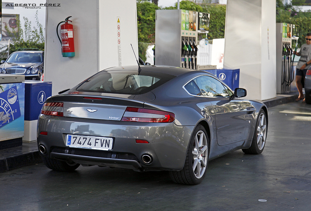 Aston Martin V8 Vantage