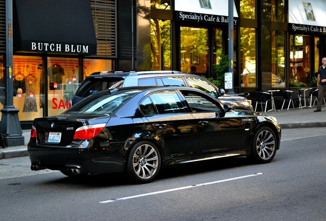 BMW M5 E60 2005