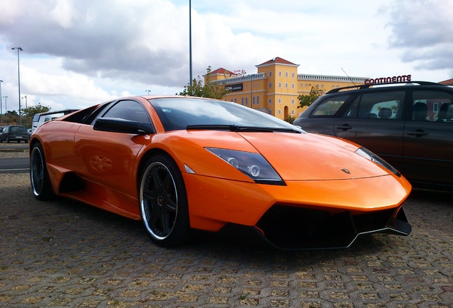 Lamborghini Murciélago LP640