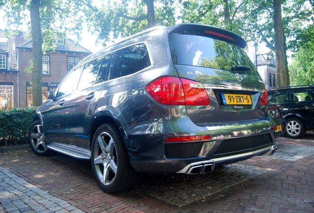 Mercedes-Benz GL 63 AMG X166