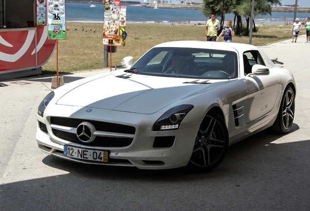 Mercedes-Benz SLS AMG