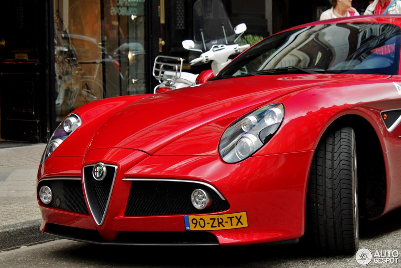 Alfa Romeo 8C Competizione