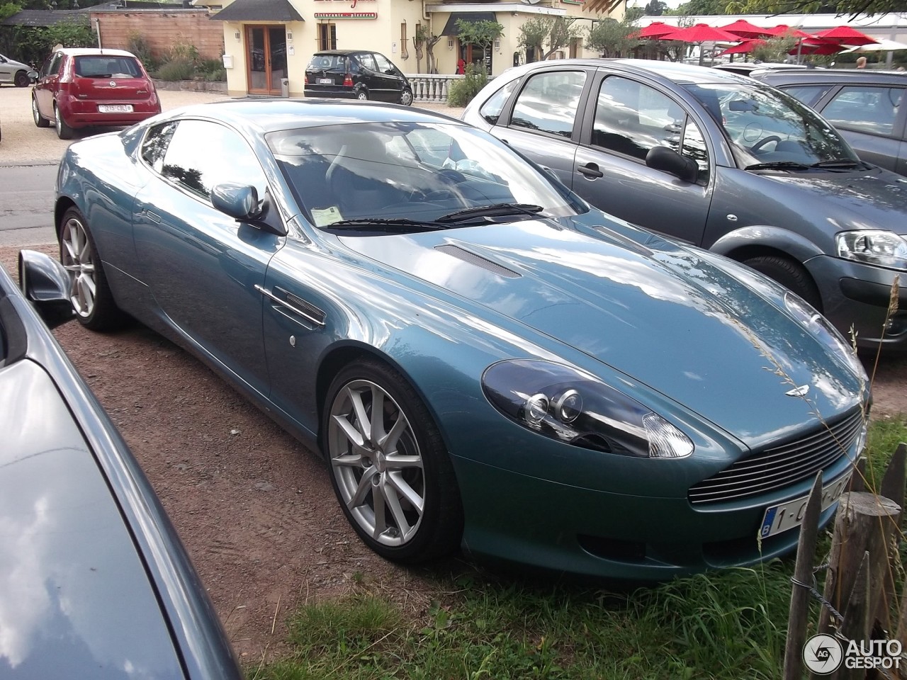 Aston Martin DB9