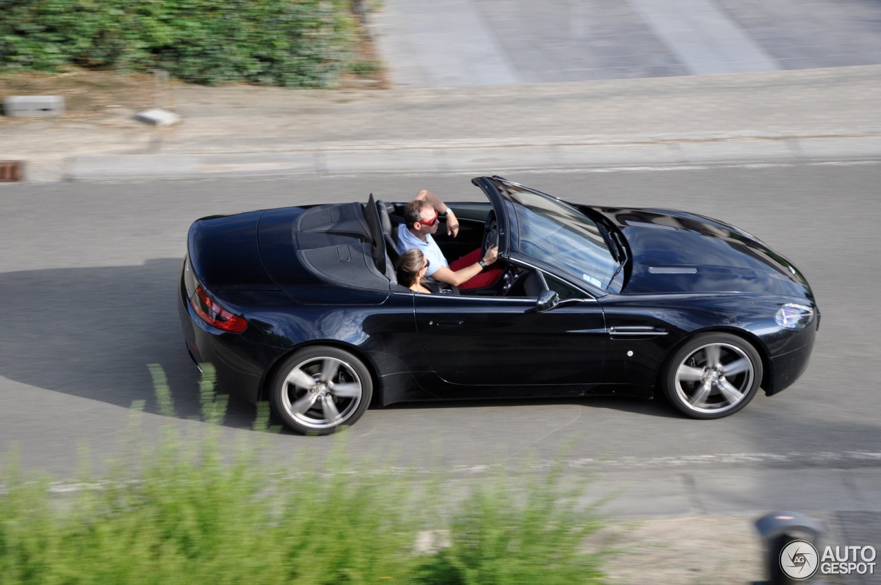 Aston Martin V8 Vantage Roadster