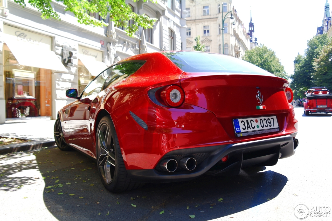 Ferrari FF