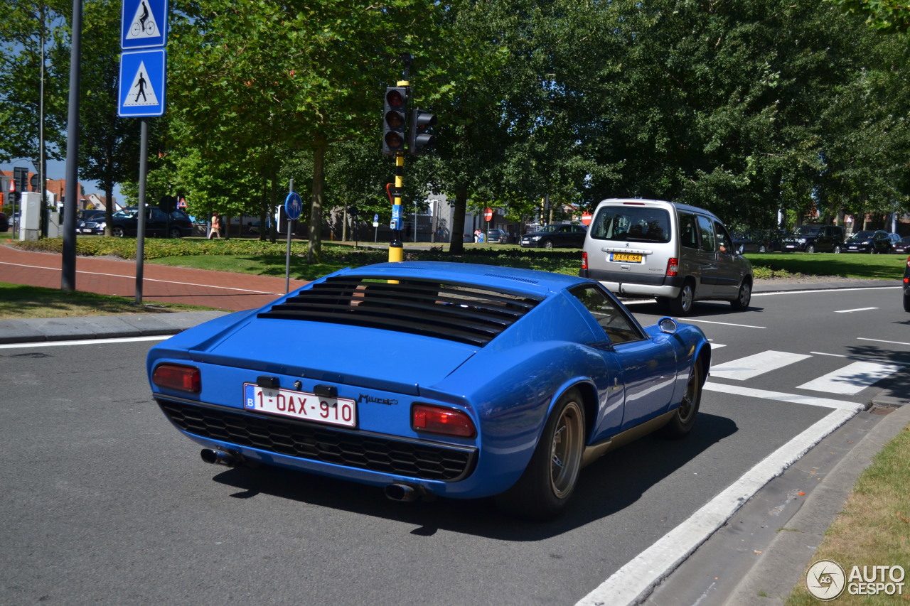 Lamborghini Miura P400