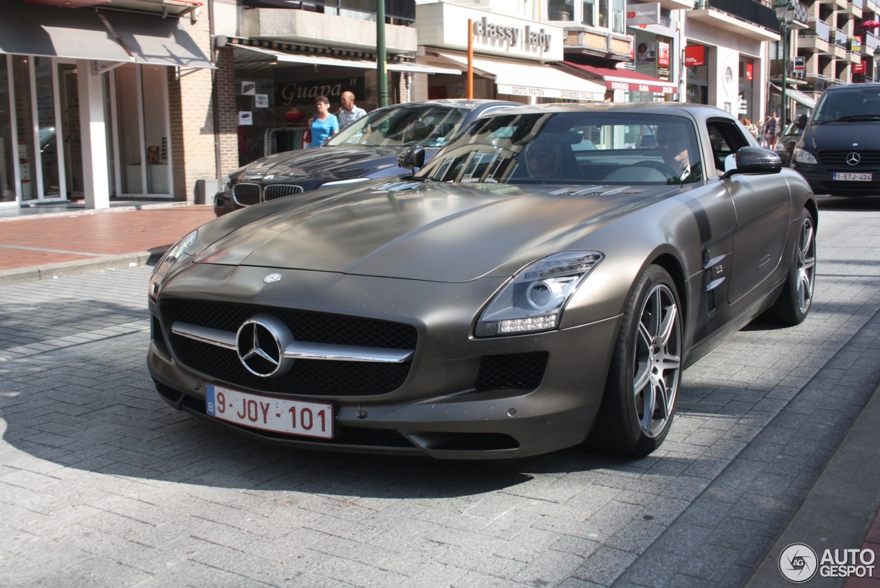 Mercedes-Benz SLS AMG