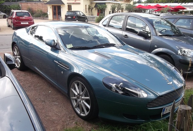 Aston Martin DB9