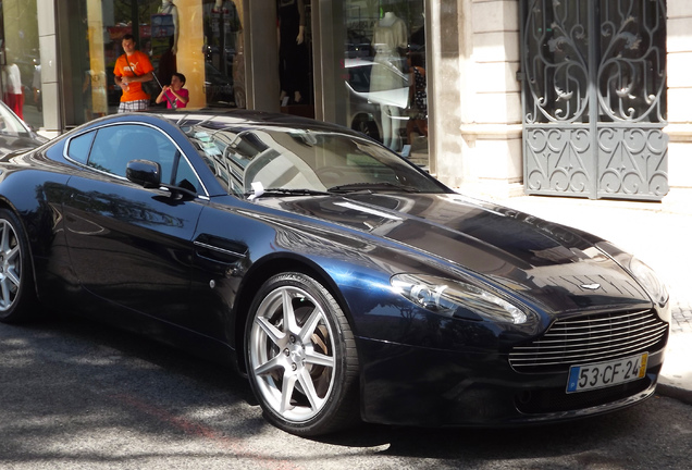 Aston Martin V8 Vantage