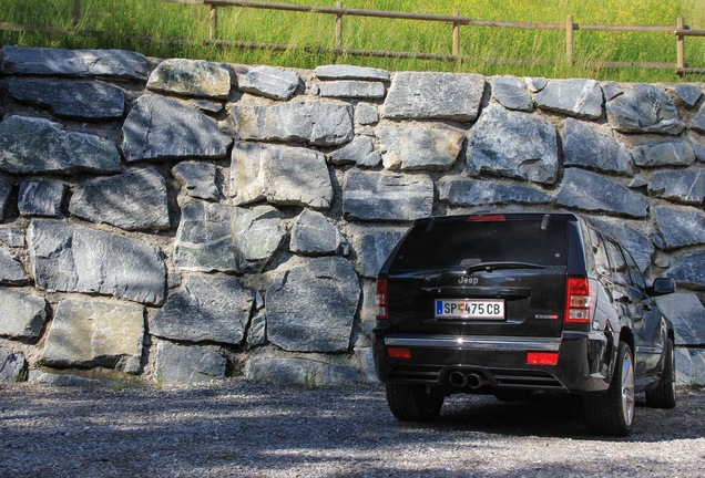 Jeep Grand Cherokee SRT-8 2005