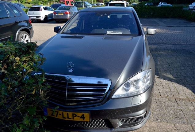 Mercedes-Benz S 65 AMG V221 2010