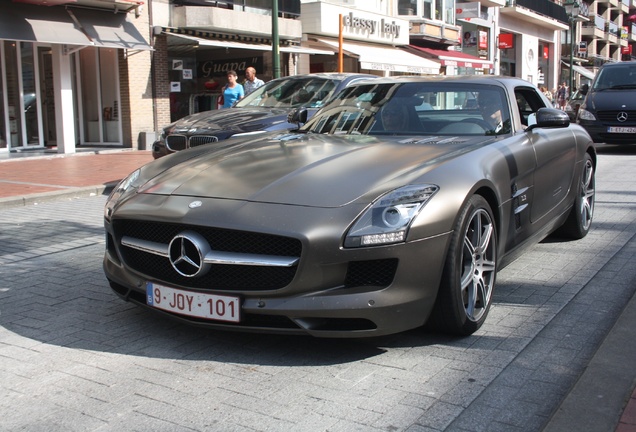 Mercedes-Benz SLS AMG