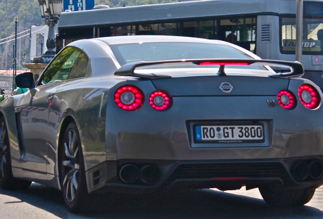 Nissan GT-R 2011