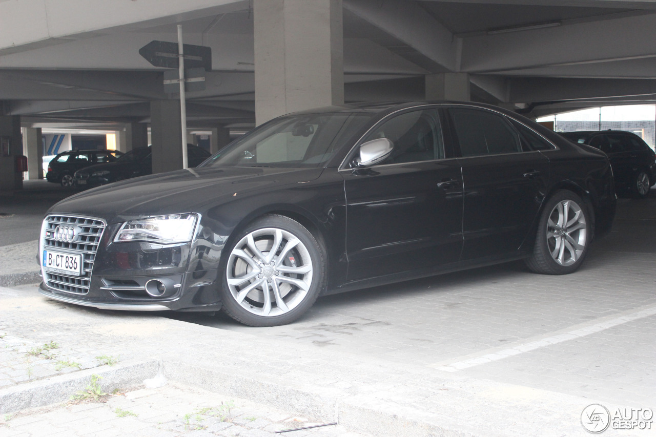 Audi S8 D4