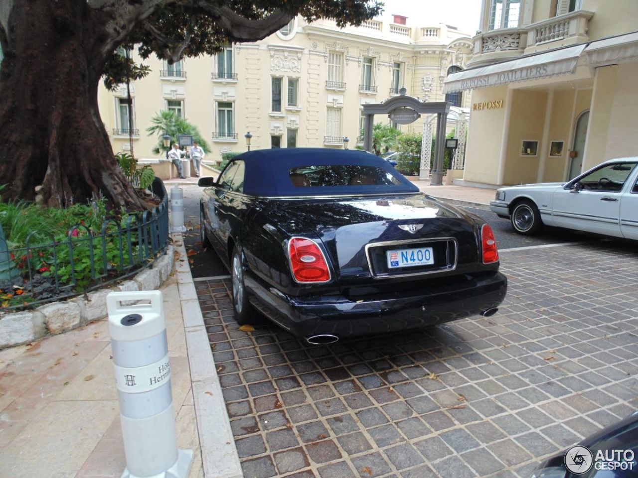 Bentley Azure 2006