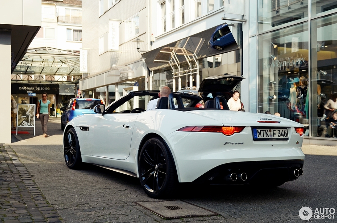 Jaguar F-TYPE S V8 Convertible