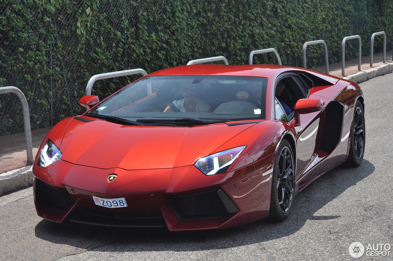 Lamborghini Aventador LP700-4