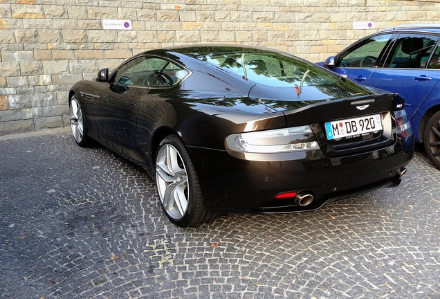 Aston Martin DB9 2013