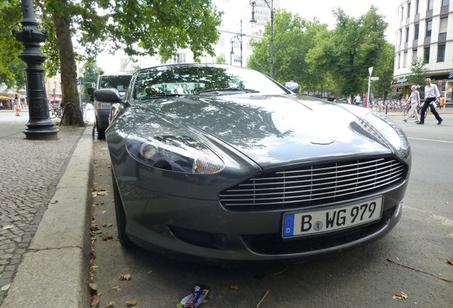 Aston Martin DB9 Volante