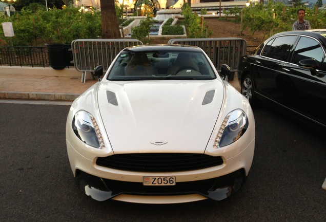 Aston Martin Vanquish 2013