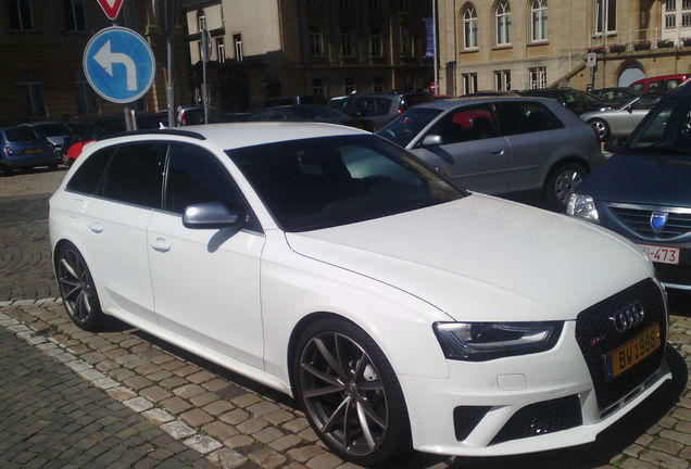 Audi RS4 Avant B8