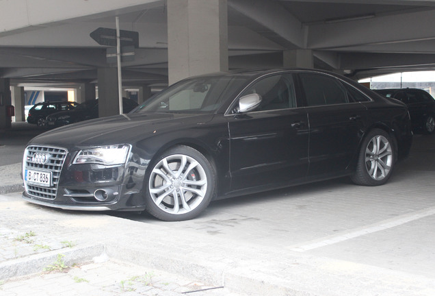 Audi S8 D4