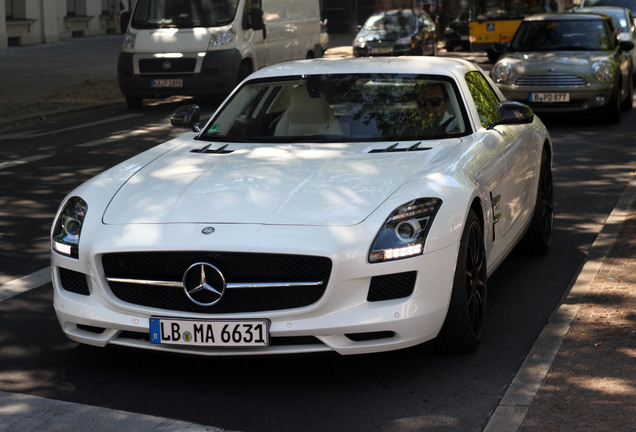 Mercedes-Benz SLS AMG GT