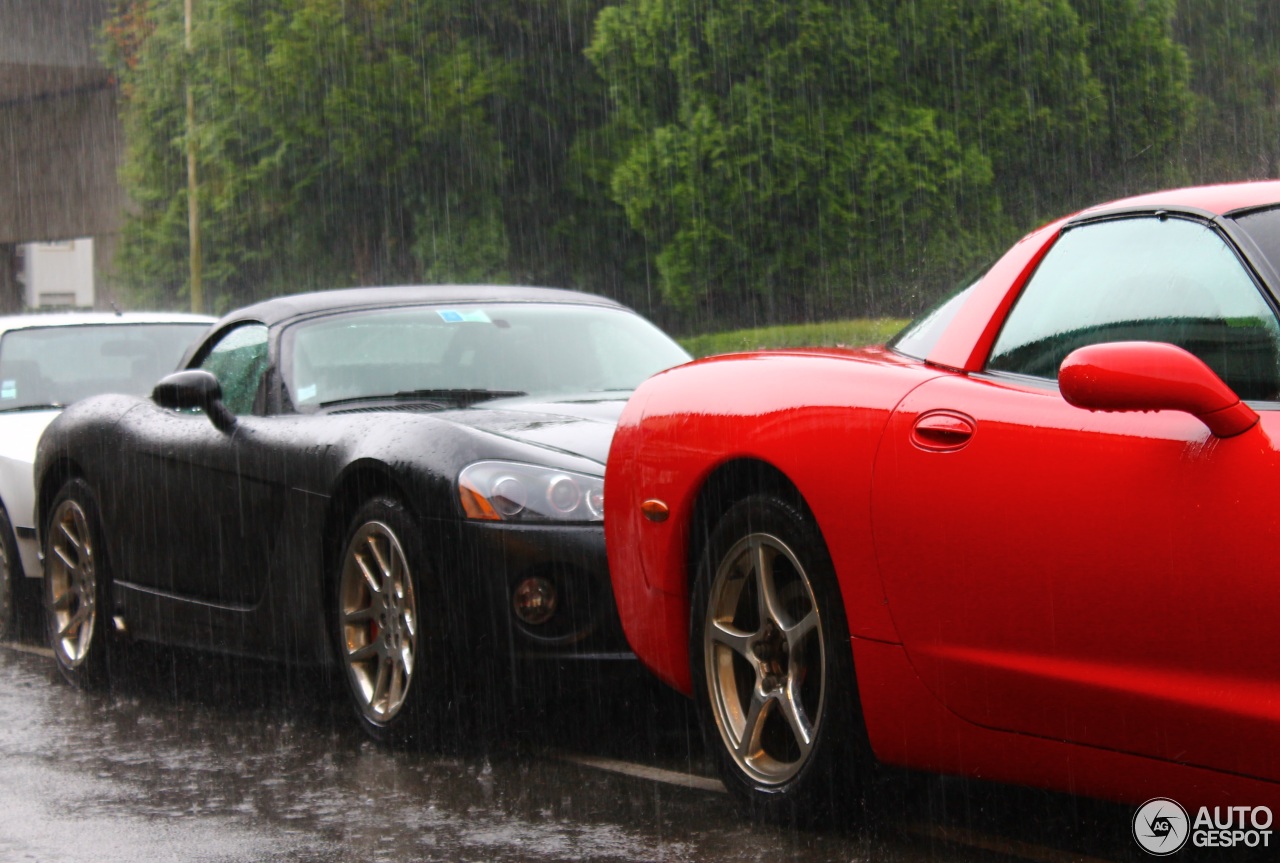 Dodge Viper SRT-10 Roadster 2003