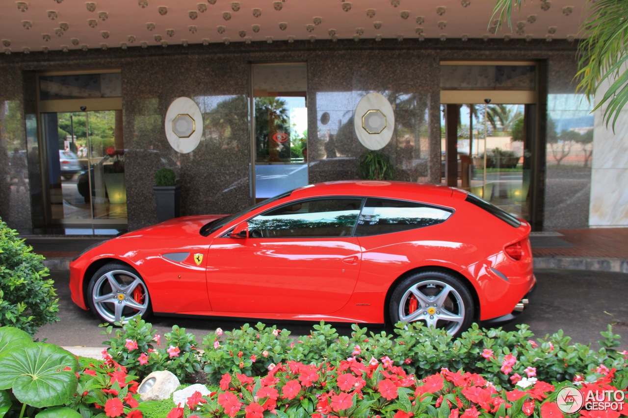 Ferrari FF