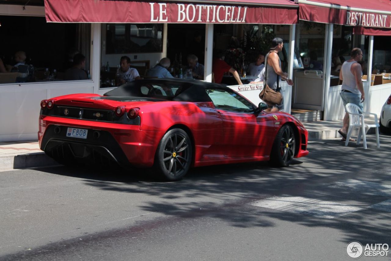 Ferrari Scuderia Spider 16M