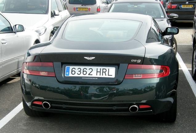 Aston Martin DB9