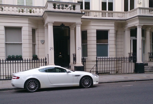 Aston Martin DB9