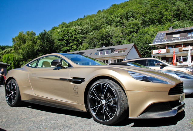 Aston Martin Vanquish 2013