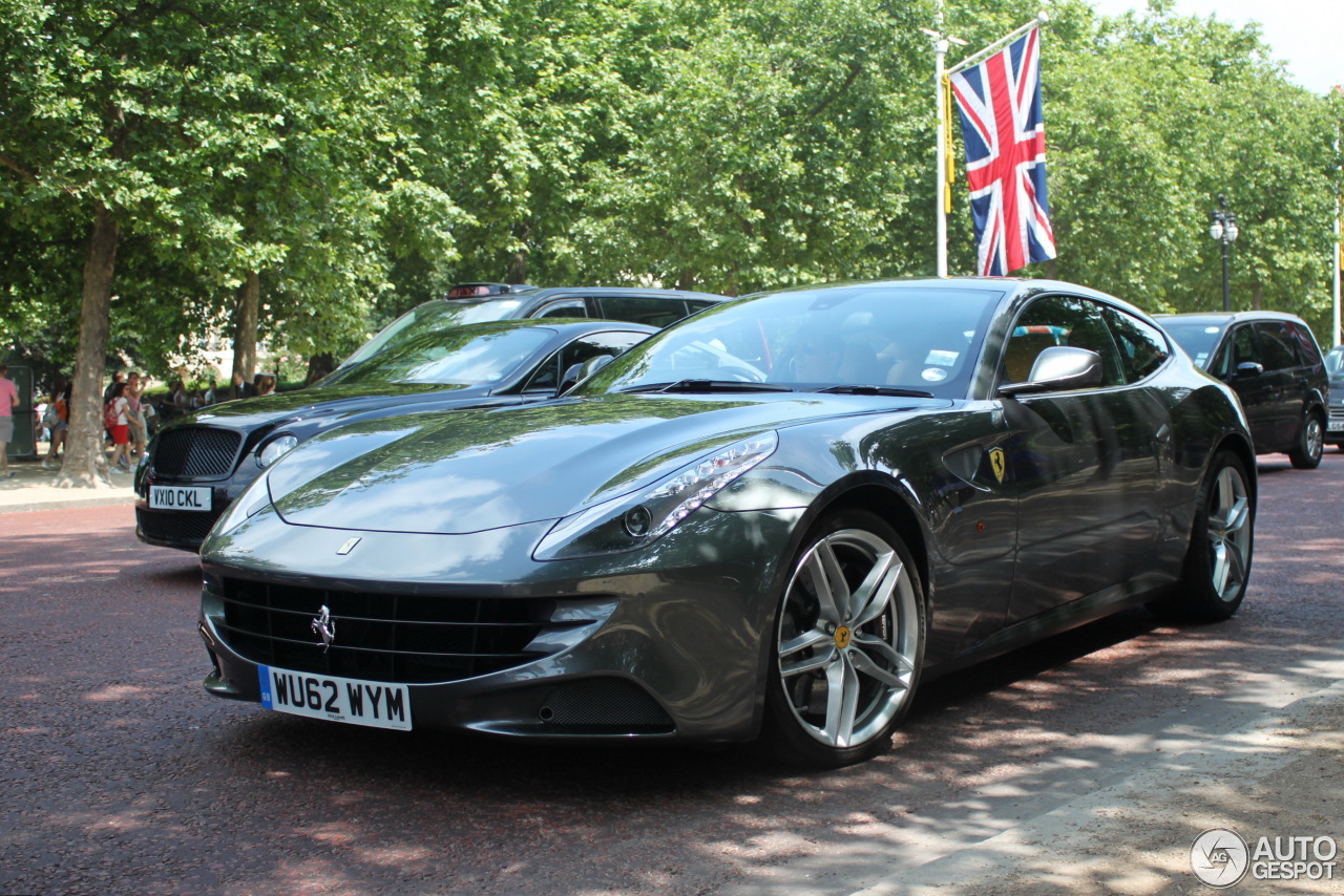 Ferrari FF