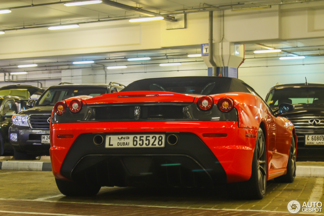 Ferrari Scuderia Spider 16M